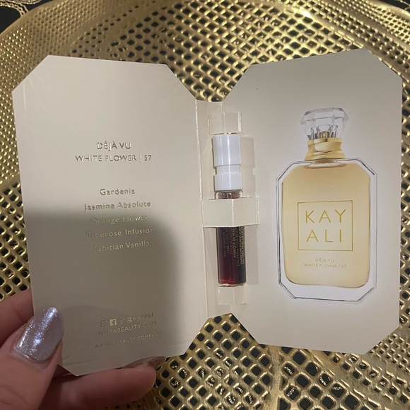 KAYALI DEJA VU WHITE FLOWER sample new - Picture 1 of 3